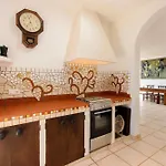 La Bodega - House On Volcano With A Piano Vila Haría