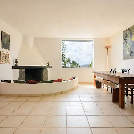 Vila La Bodega - House On Volcano With A Piano Haría