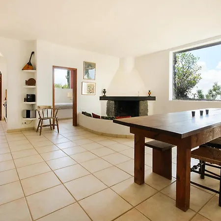 La Bodega - House On Volcano With A Piano Villa